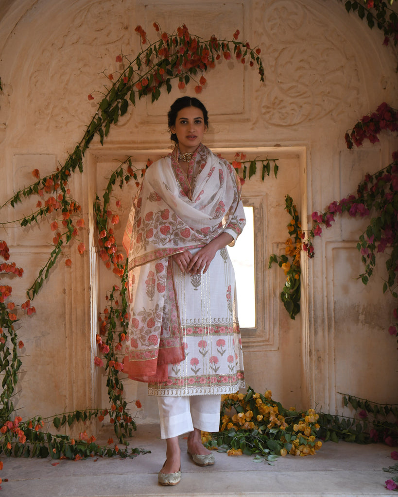 Buy White Punjabi Suit for Women Patiala Salwar Indian Dress With Phulkari  Dupatta Plus Size Suits Online in India - Etsy